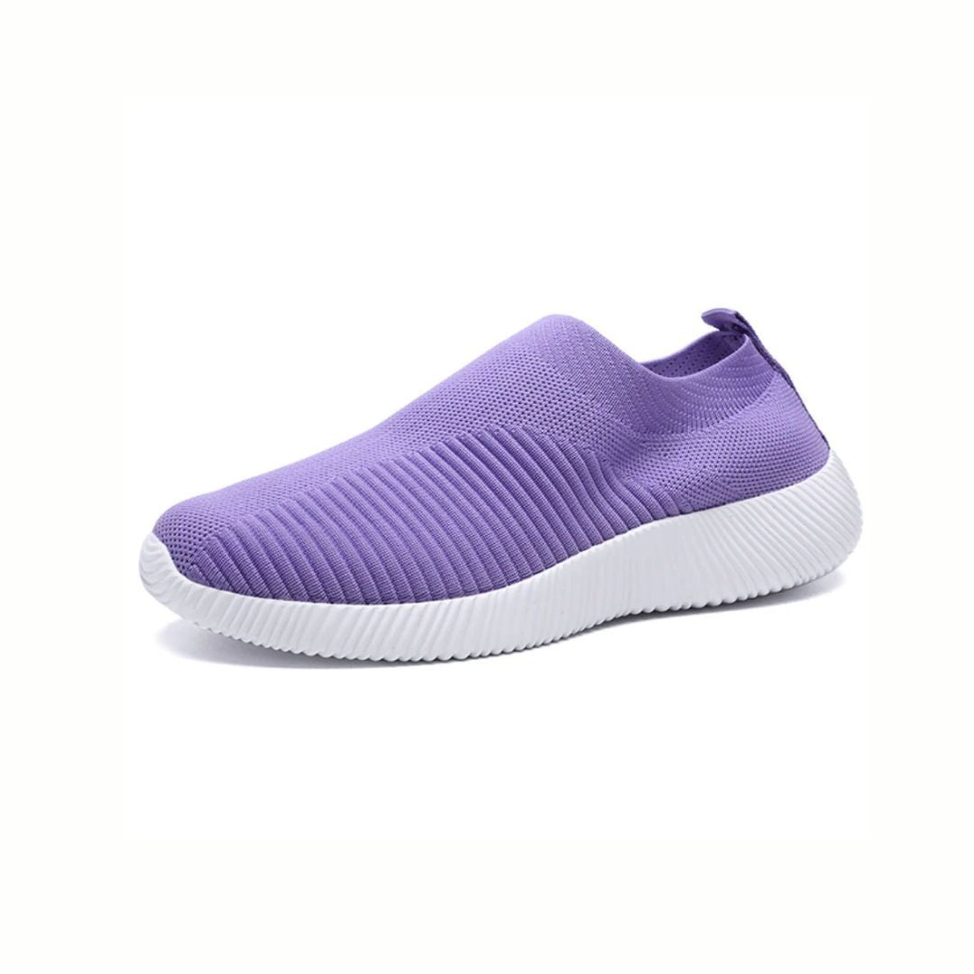 Women's orthopedic sneakers with a lace-up upper and a thick cushioned midsole
