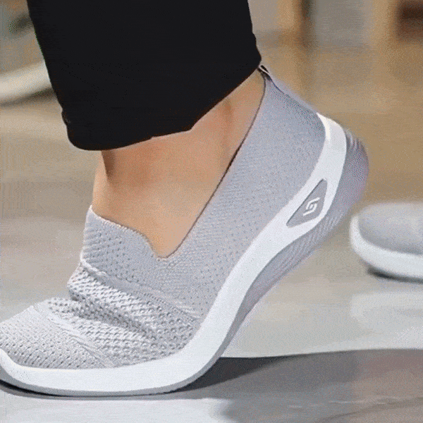 Women's orthopedic sneakers on a wide cushioned sole, in black, green, pink, gray and beige