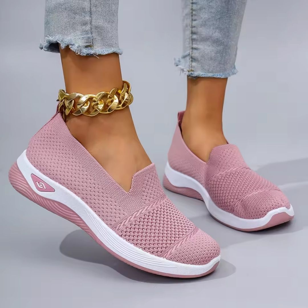 Women's orthopedic sneakers on a wide cushioned sole, in black, green, pink, gray and beige
