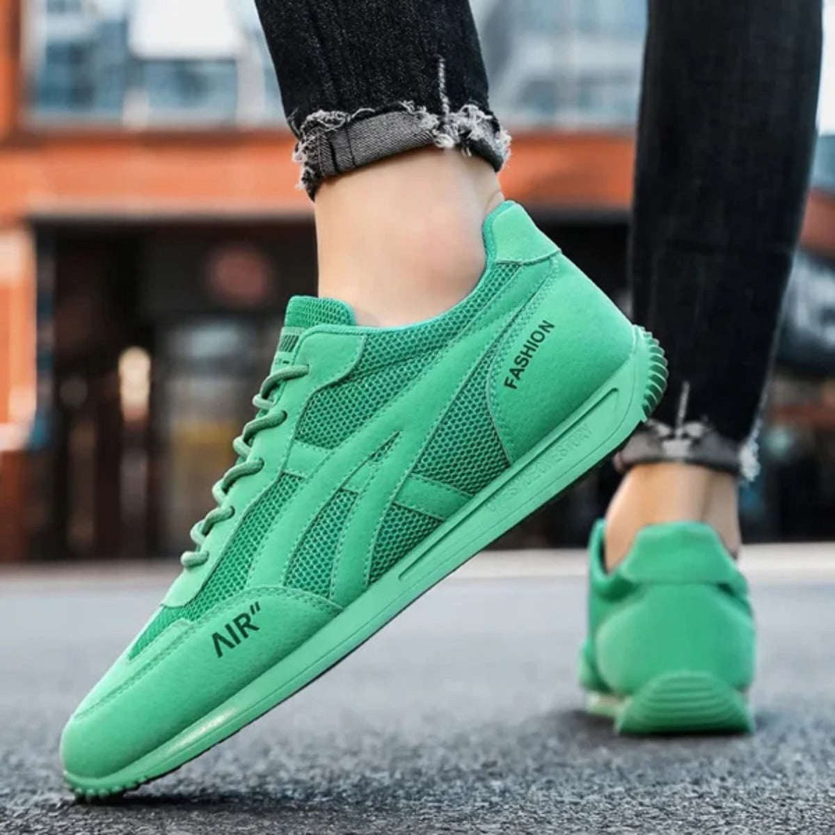Men's orthopedic sneakers with a cushioned midsole, in beige, dark gray and green