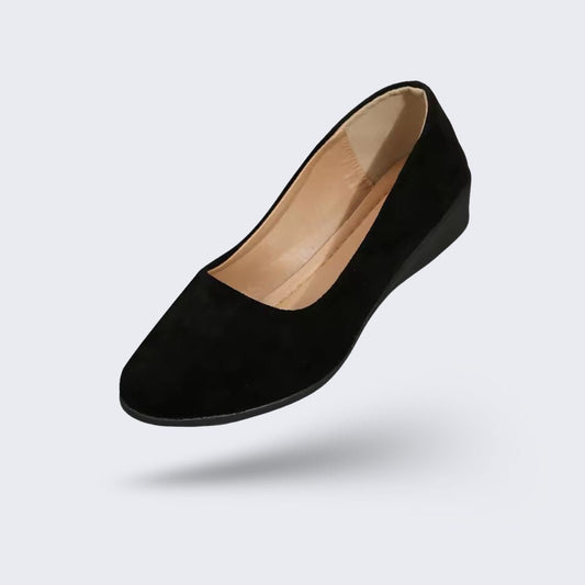 Orthopedic ballet flats with a soft rounded toe and a cushioned arch support