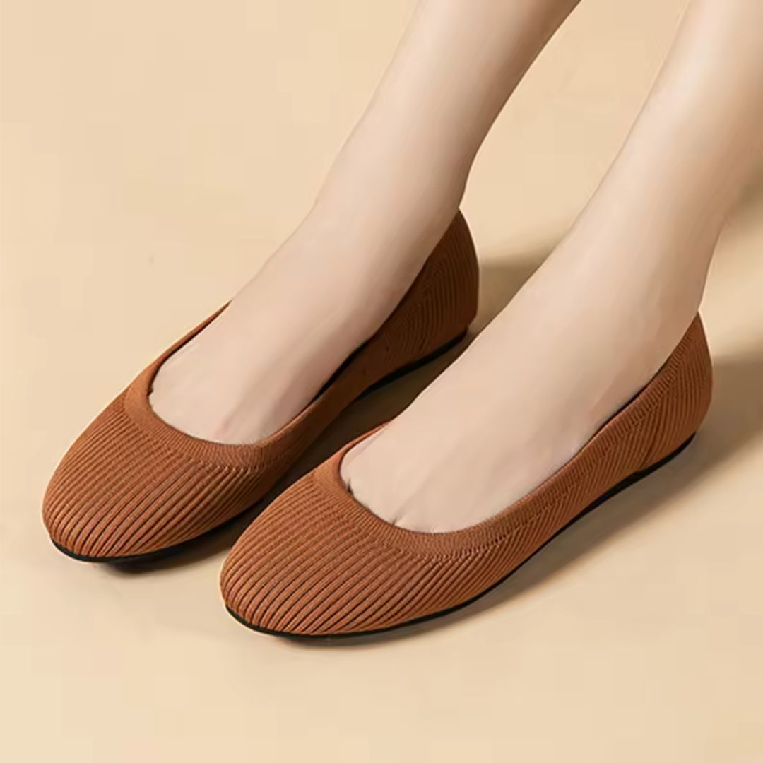 Orthopedic ballet flats with a supportive footbed, in khaki, black, blue, gray and wine red