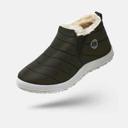 Fleece-lined waterproof winter boots for women in green, red, black and blue with non-slip soles