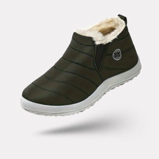 Fleece-lined waterproof winter boots for women in green, red, black and blue with non-slip soles