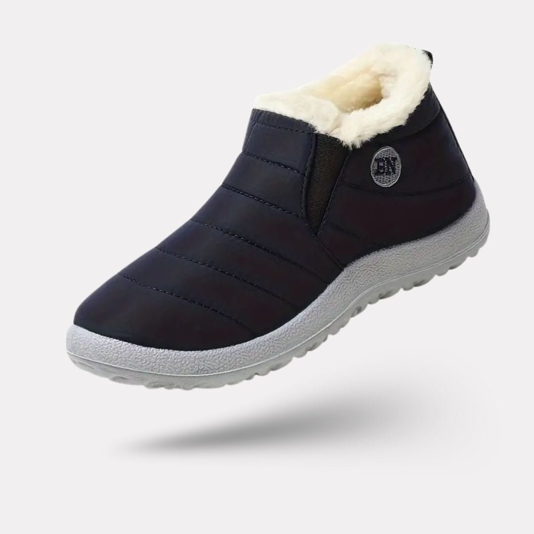 Fleece-lined waterproof winter boots for women in green, red, black and blue with non-slip soles