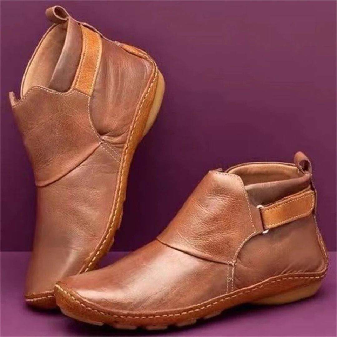 Orthopedic ankle boots with a cushioned footbed, in blue, gray, red, brown and green
