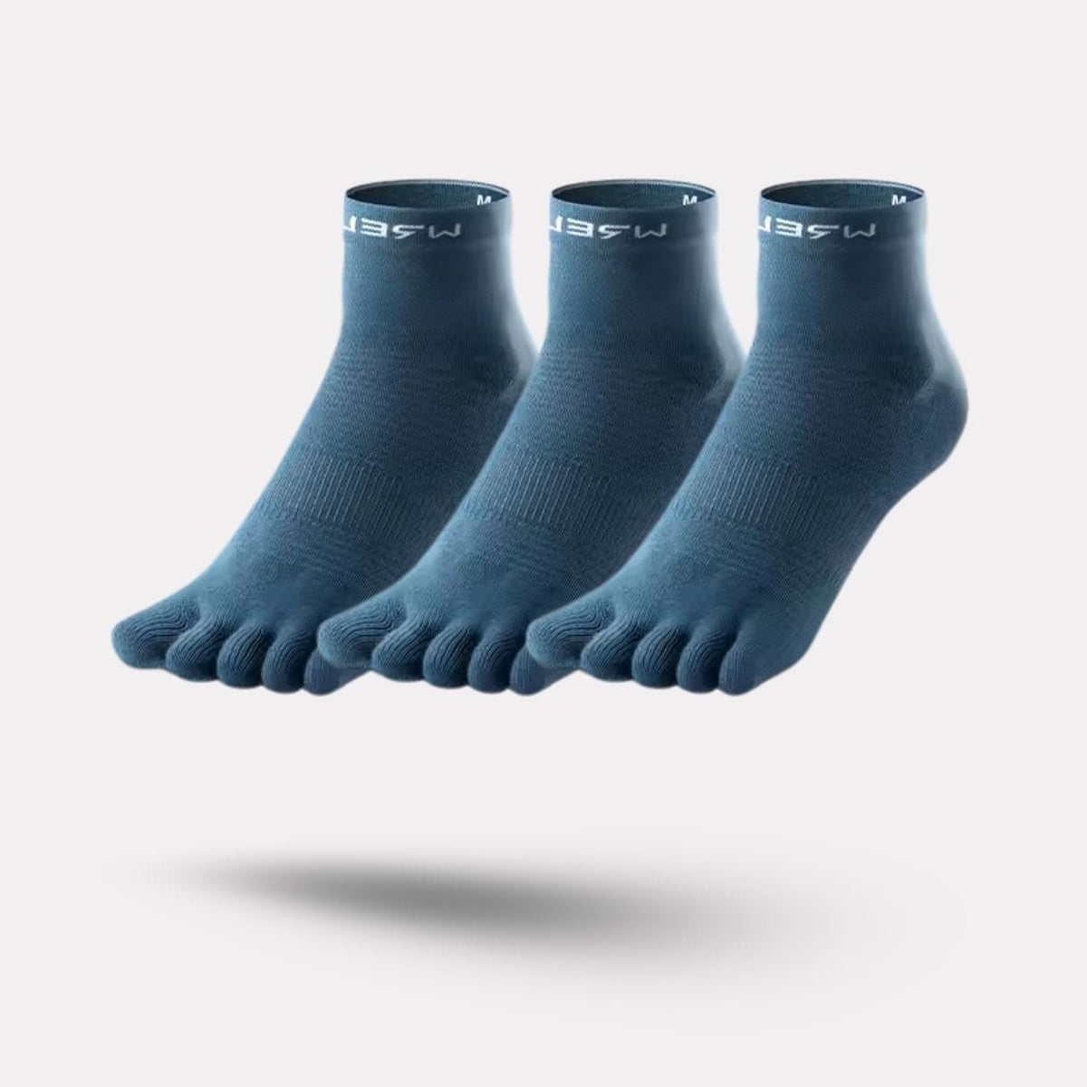 Breathable five-toe sport socks with a separate pocket per toe, in gray, black, blue and red