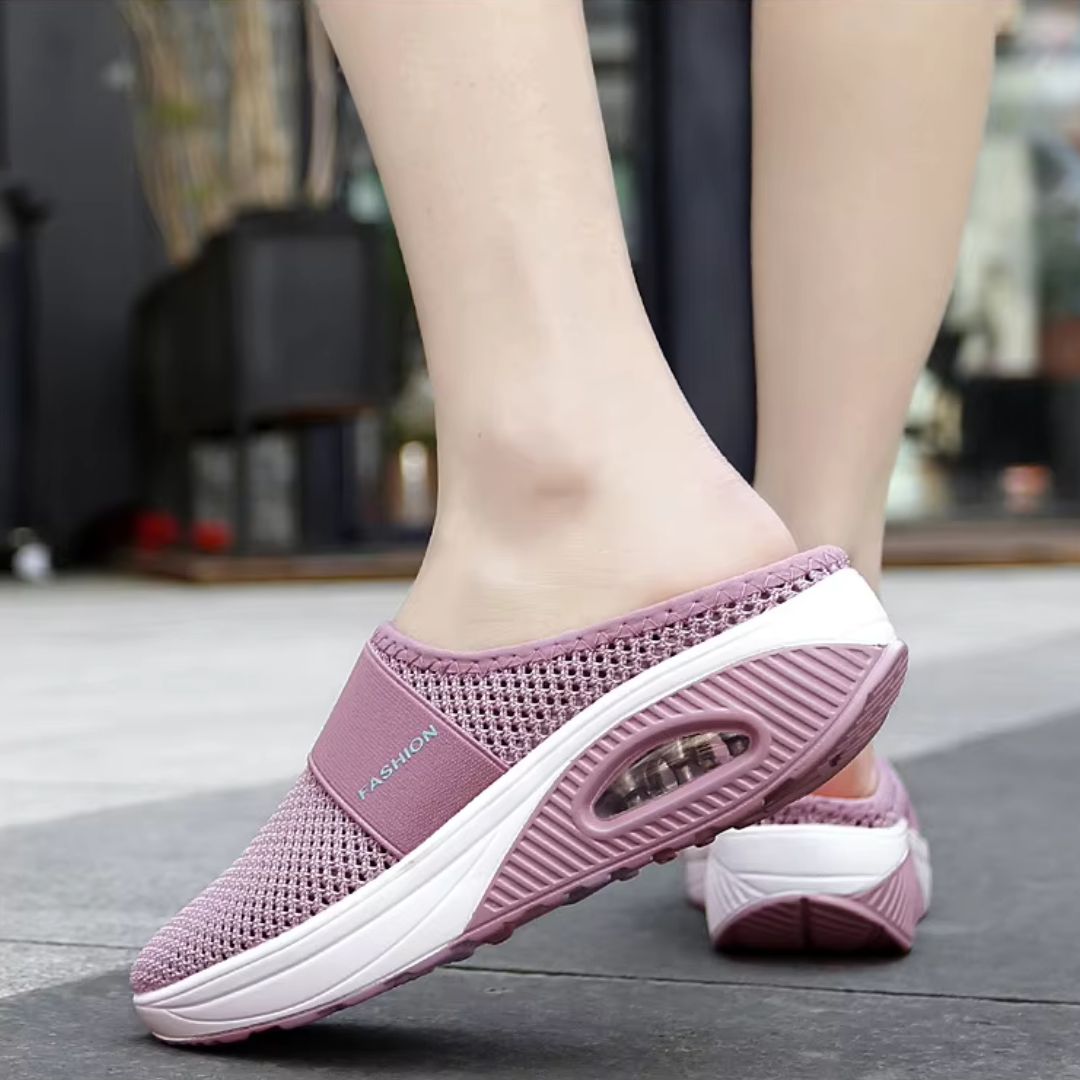 Orthopedic wedge slippers with a raised heel and open toe, in deep blue, gray, black and pink