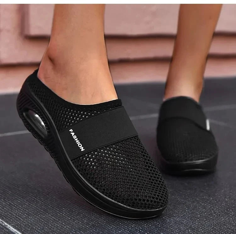 Orthopedic wedge slippers with a raised heel and open toe, in deep blue, gray, black and pink