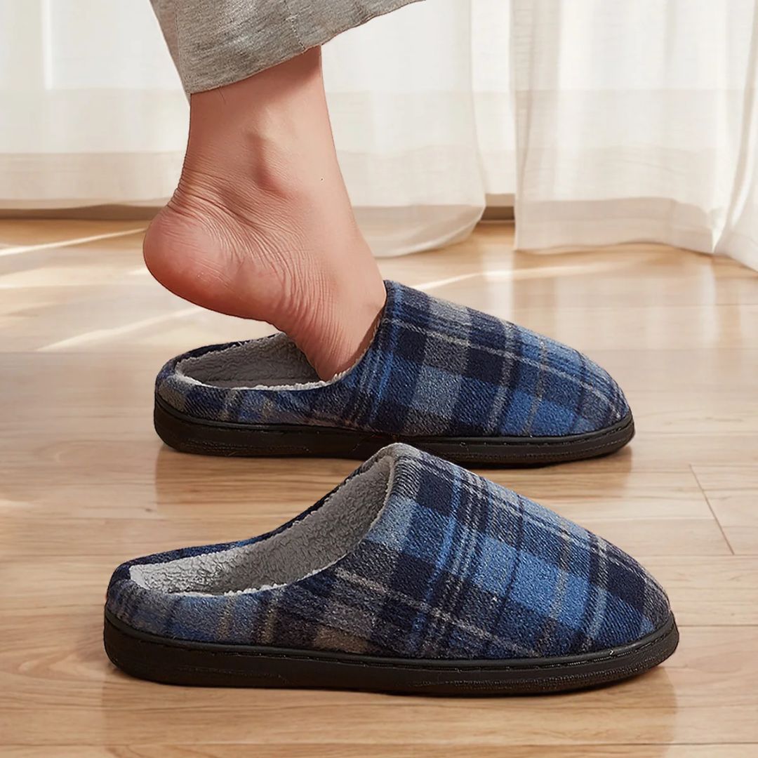 Fleece-lined orthopedic slippers with a non-slip sole, in gray, red and light gray