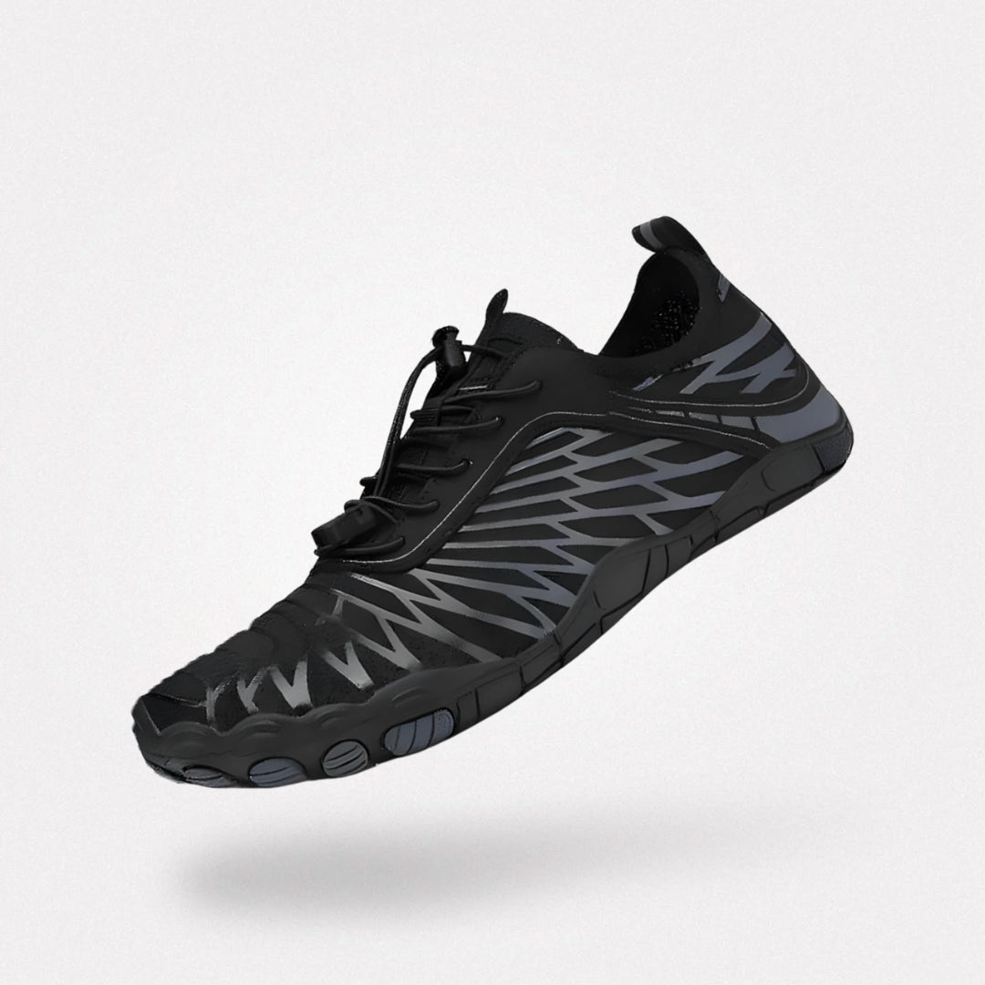 Lightweight barefoot shoes with a wide toe box and flat 4 mm sole, in white, black, blue or red