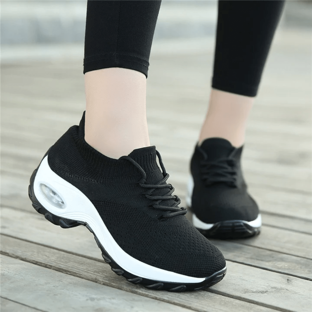 Orthopedic comfort shoes with a cushioned sole, in black, gray, white and pink
