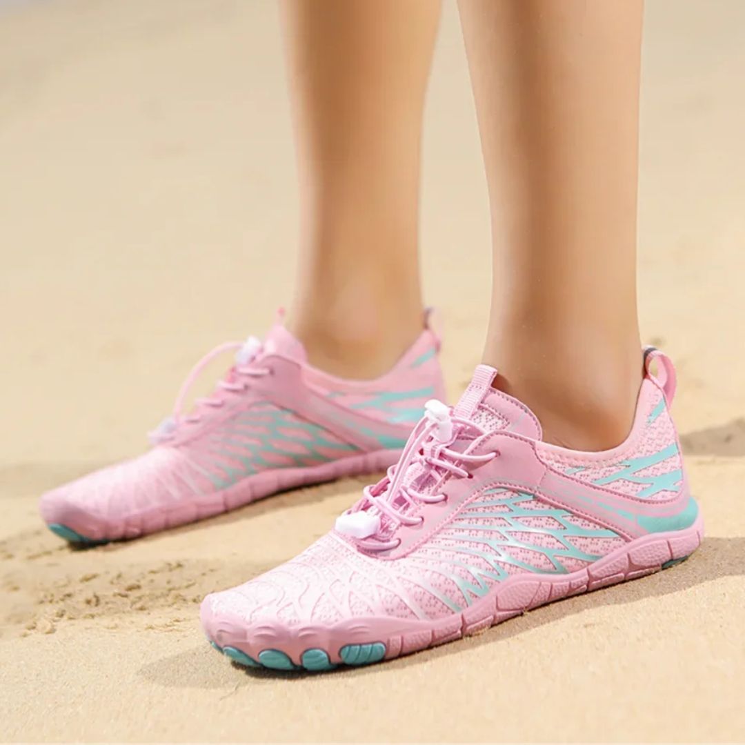 Lightweight barefoot shoes with a flexible 4 mm sole, in white, black, blue, red and pink