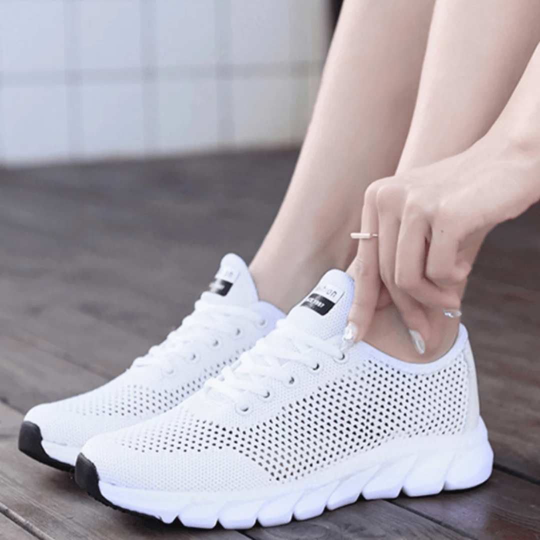 Breathable orthopedic shoes with a knit mesh upper, in black, white and pink