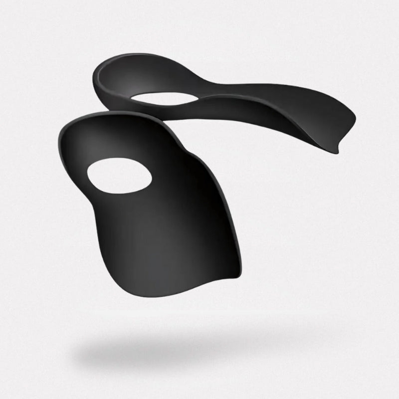 Half insoles with a raised arch that sit under the midfoot for flat feet