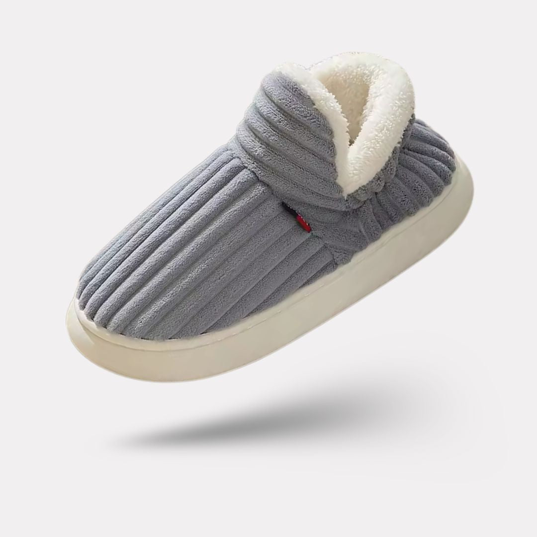 Ultra-soft winter slippers with a plush lining and a contoured supportive footbed