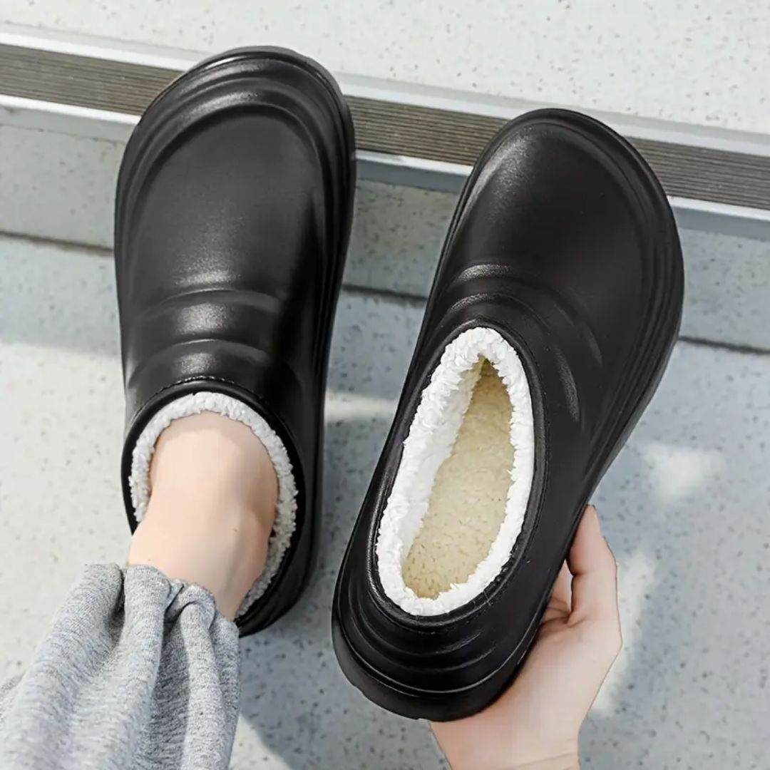 Fleece-lined orthopedic slippers with a non-slip outsole, in black, beige and khaki