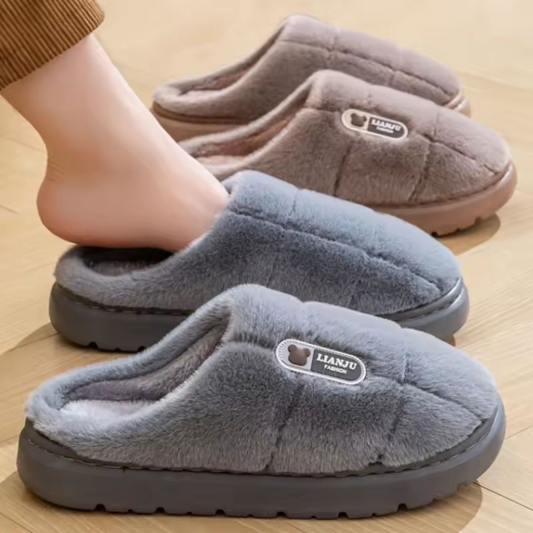 Large size orthopedic slippers lined with warm fleece, in gray and caramel