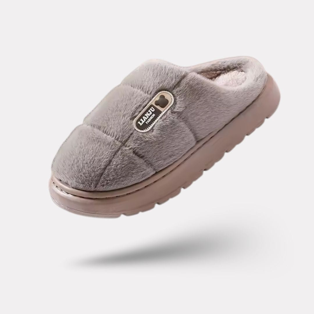 Large size orthopedic slippers lined with warm fleece, in gray and caramel
