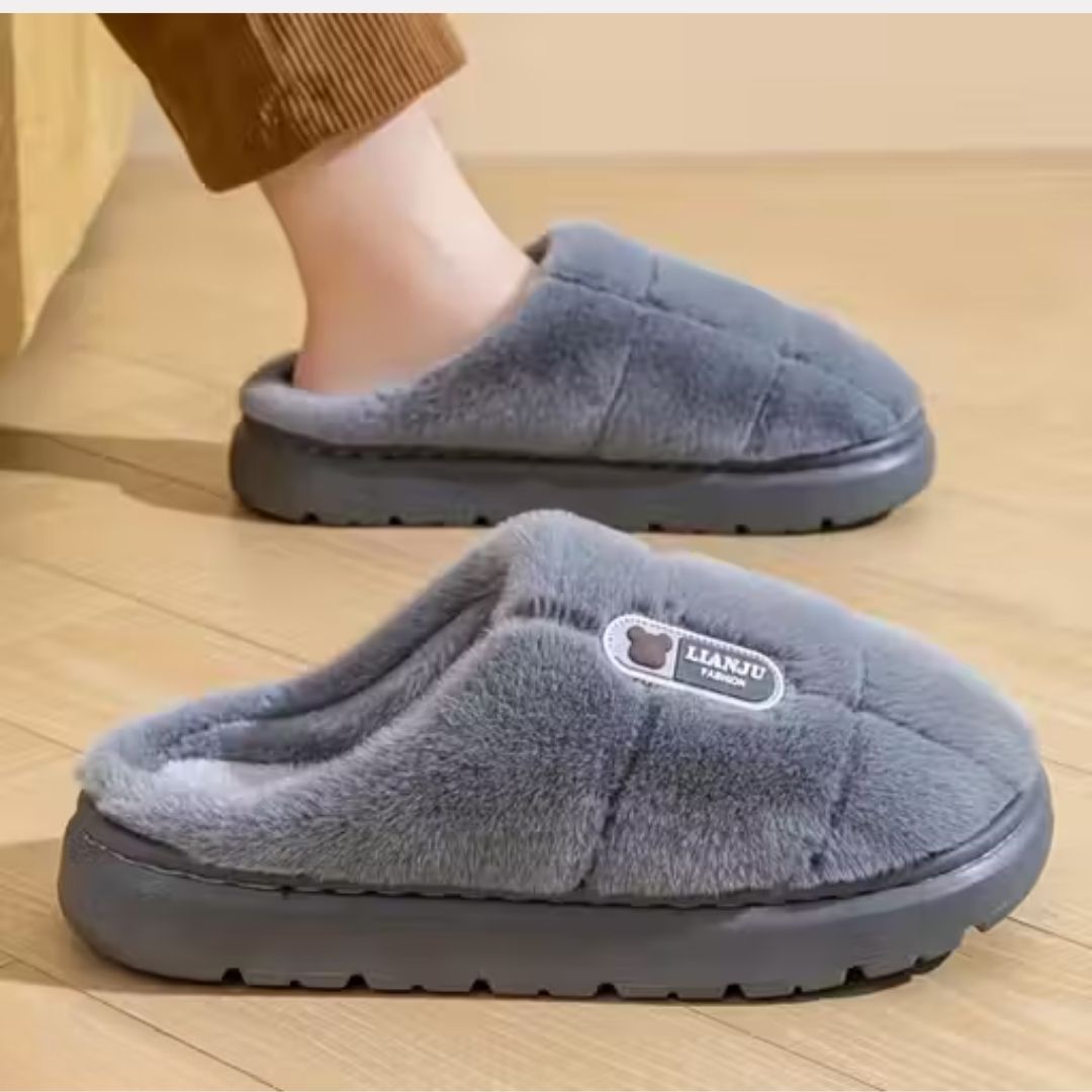Large size orthopedic slippers lined with warm fleece, in gray and caramel