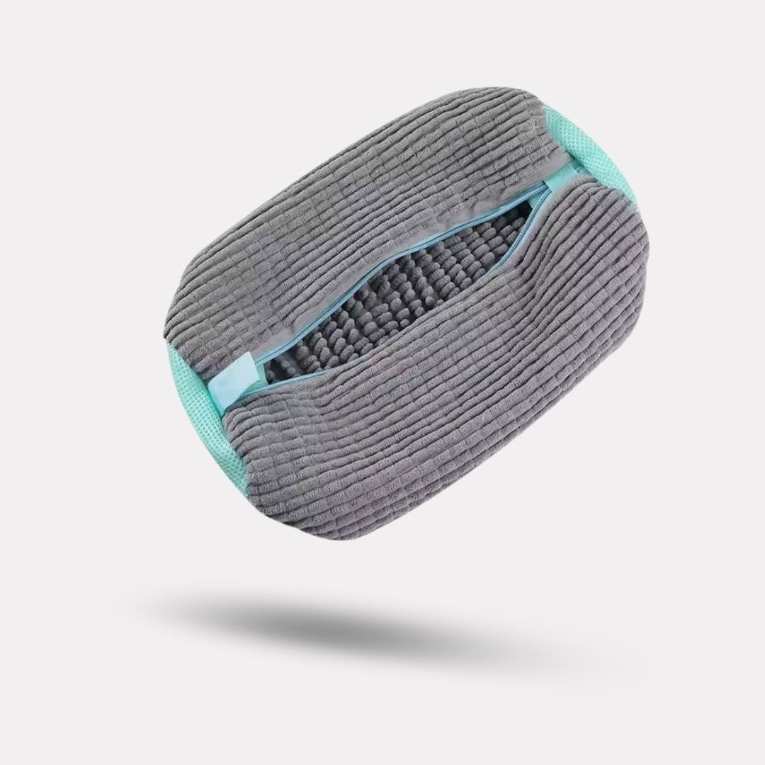 Zippered mesh shoe washing bag for the machine, in yellow, dark gray and light gray