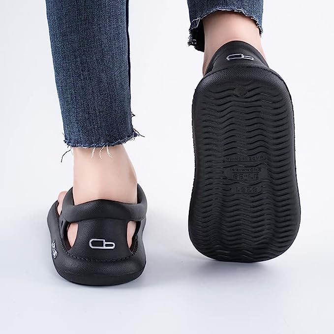 Men's ergonomic sandals with adjustable straps and a contoured orthopedic footbed