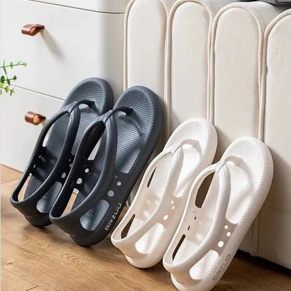 Men's ergonomic sandals with adjustable straps and a contoured orthopedic footbed