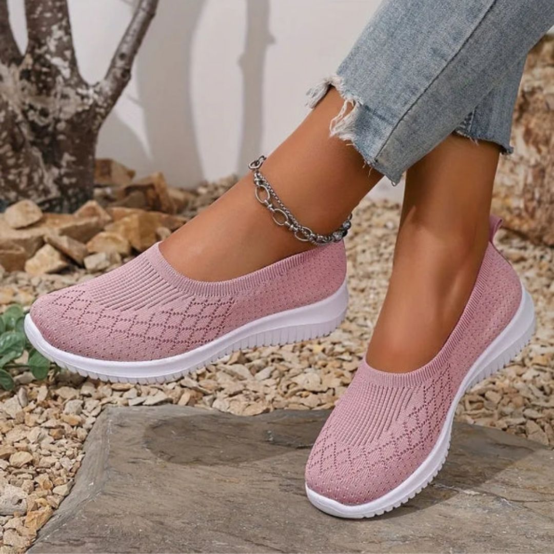 Women's orthopedic sneakers in black, pink, gray and beige with a thick cushioned midsole